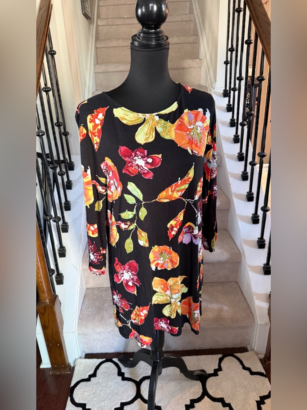 Peck & Peck Black Floral Long-Sleeve Tunic